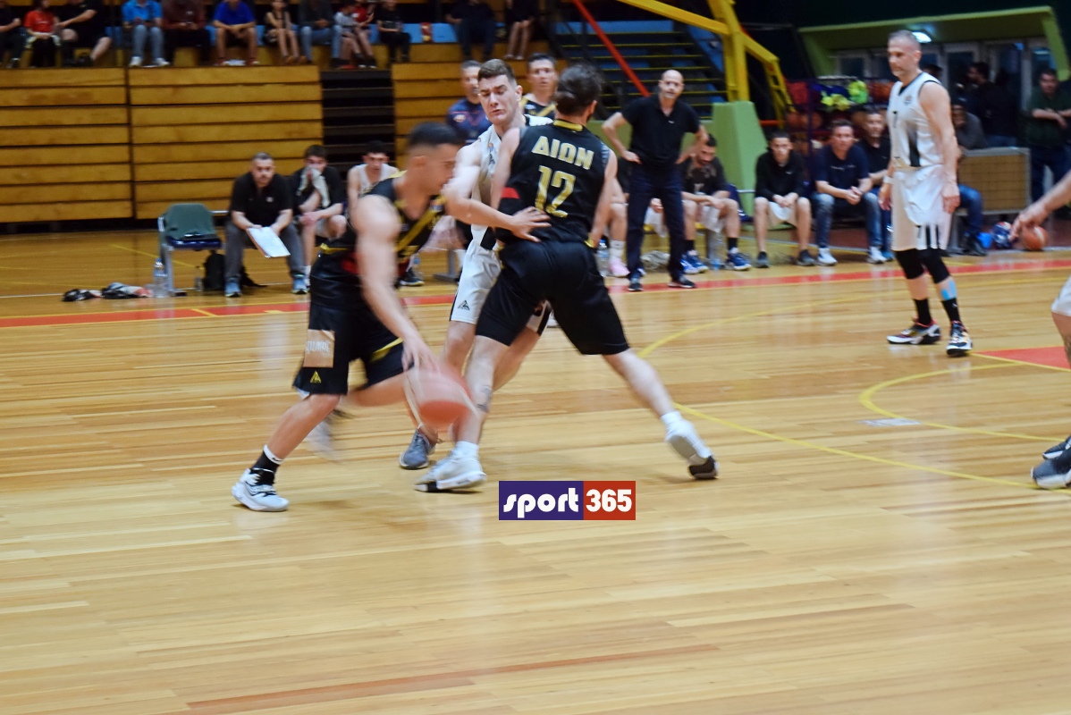 , &Omicron; &Delta;ί&omega;&nu; &Kappa;&upsilon;&pi;&alpha;&rho;&iota;&sigma;&sigma;ί&alpha;&sigmaf;&nbsp;64-60 &tau;&eta;&nu; &Kappa;&alpha;&lambda;&alpha;&mu;ά&tau;&alpha;&nbsp;B.C.&nbsp;&sigma;&tau;&eta;&nu; &Tau;έ&nu;&tau;&alpha;, &iota;&sigma;&omicron;&phi;ά&rho;&iota;&sigma;&epsilon; (1-1) &tau;&omicron;&upsilon;&sigmaf; &tau;&epsilon;&lambda;&iota;&kappa;&omicron;ύ&sigmaf; &tau;&eta;&sigmaf; &Alpha;1 &Epsilon;&Kappa;&Alpha;&Sigma;&Kappa;&Epsilon;&Nu;&Omicron;&Pi; (&phi;&omega;&tau;&omicron;&gamma;&rho;&alpha;&phi;&iota;&epsilon;&sigmaf; & &beta;ί&nu;&tau;&epsilon;&omicron;)