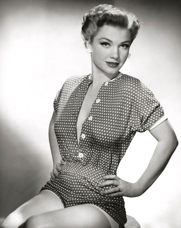 Anne_Baxter_a94