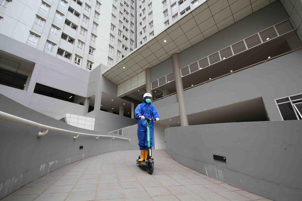 GrabWheels yang digunakan tenaga medis.