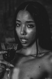 Lia Lin - Crest 0134