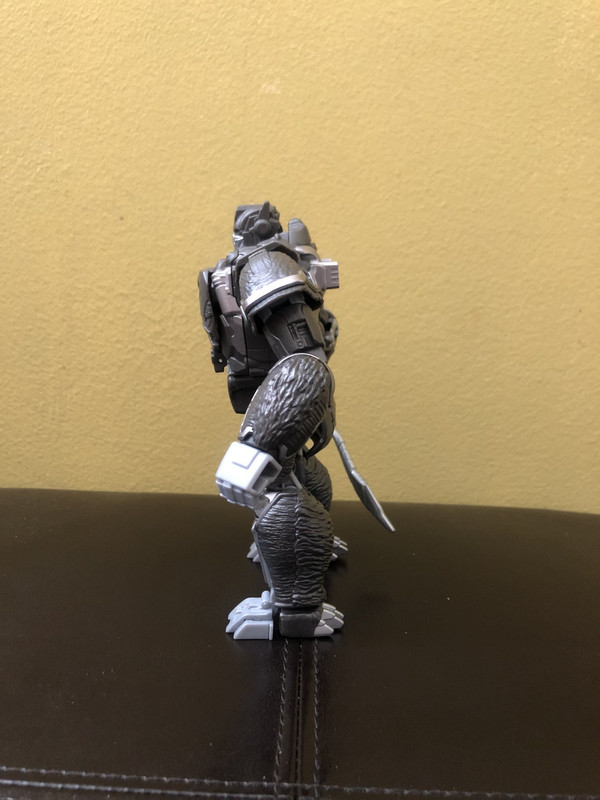 Rise-Of-The-Beasts-Mainline-Voyager-Optimus-Primal-02