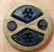Identificación botón bronce con encastes. 14mm-1