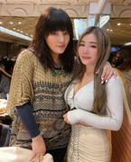 2020-12-25 06.06.35 2471998403955832392_40529471