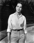 nancy-kwan-b08