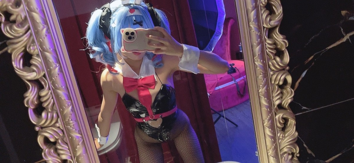 PoppaChan Miku Rabbit Hole Cosplay Pack – 168 Photos 18 Videos 1.28GB插图3