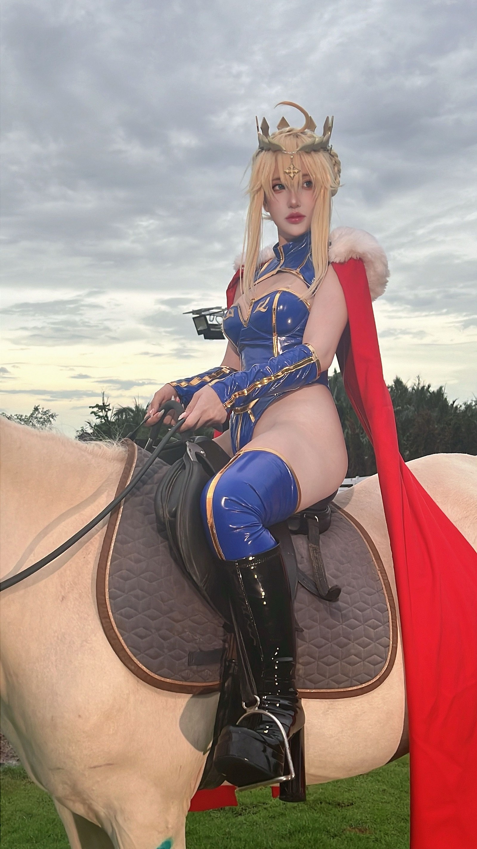 Puy Puy – Artoria Lancer Fate/Grand Order Cosplay 写真+视频（180P+22V-496MB）插图2
