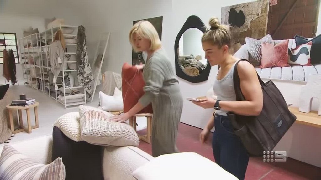 [Image: y15ek6azmpi1.jpg]