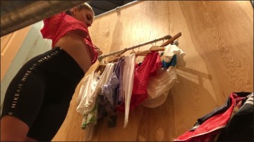 [Image: Voyeur25565103009.jpg]