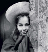 leslie-caron-mc55