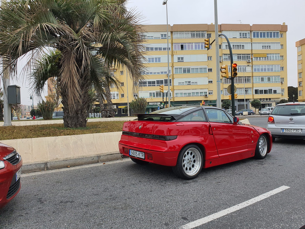 EB5E4056-7D76-4535-B530-F1164F0C4FC8