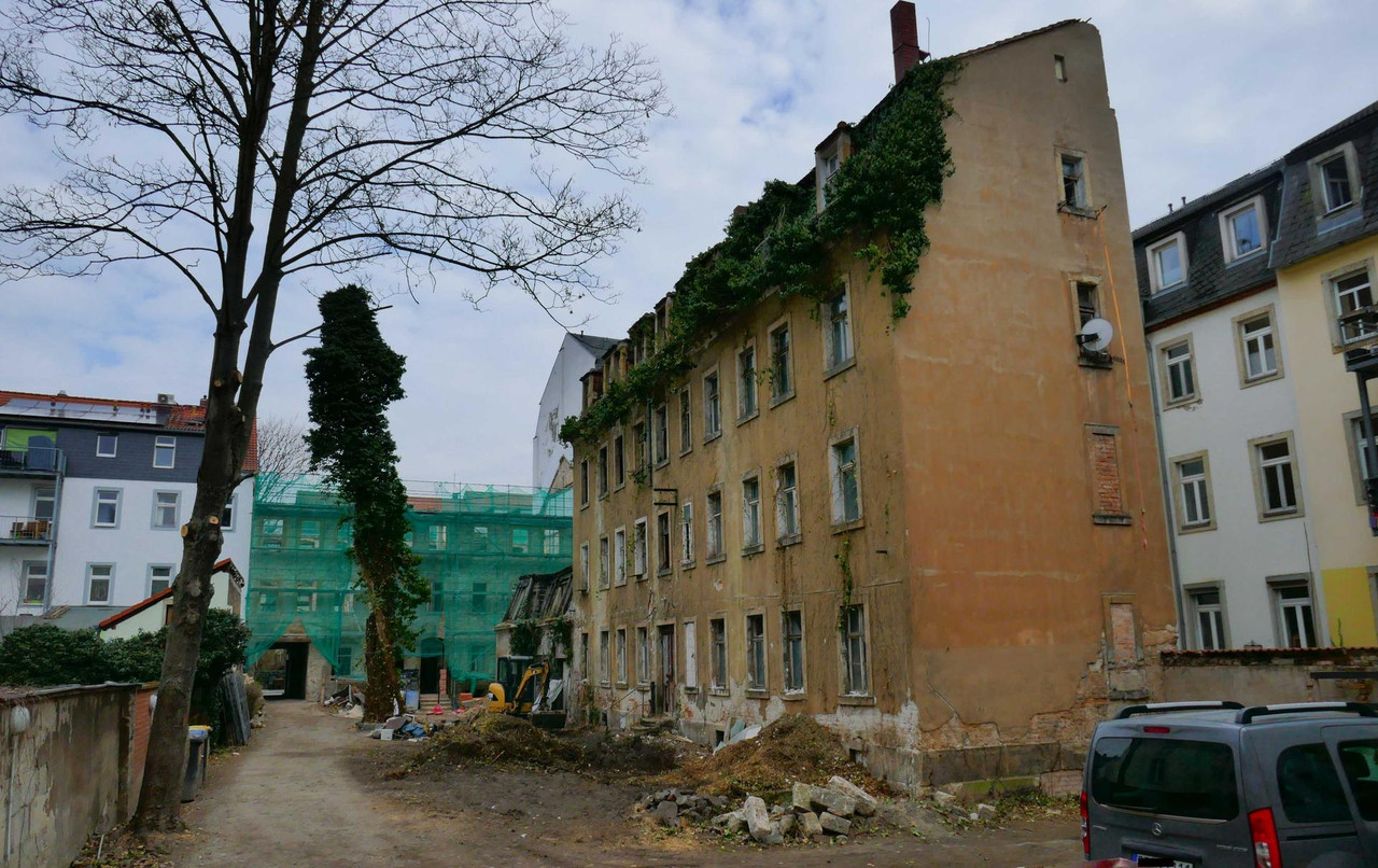 Bild: https://i.postimg.cc/xqVbz5rd/P1340892.jpg