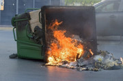 poubelle-feu-1.jpg