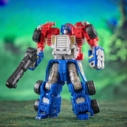 F6160-DIO-TRA-GEN-LEGACY-LDR-ARMADA-OPTIMUSPRIME-0002-Online-2000-SQ-2000x