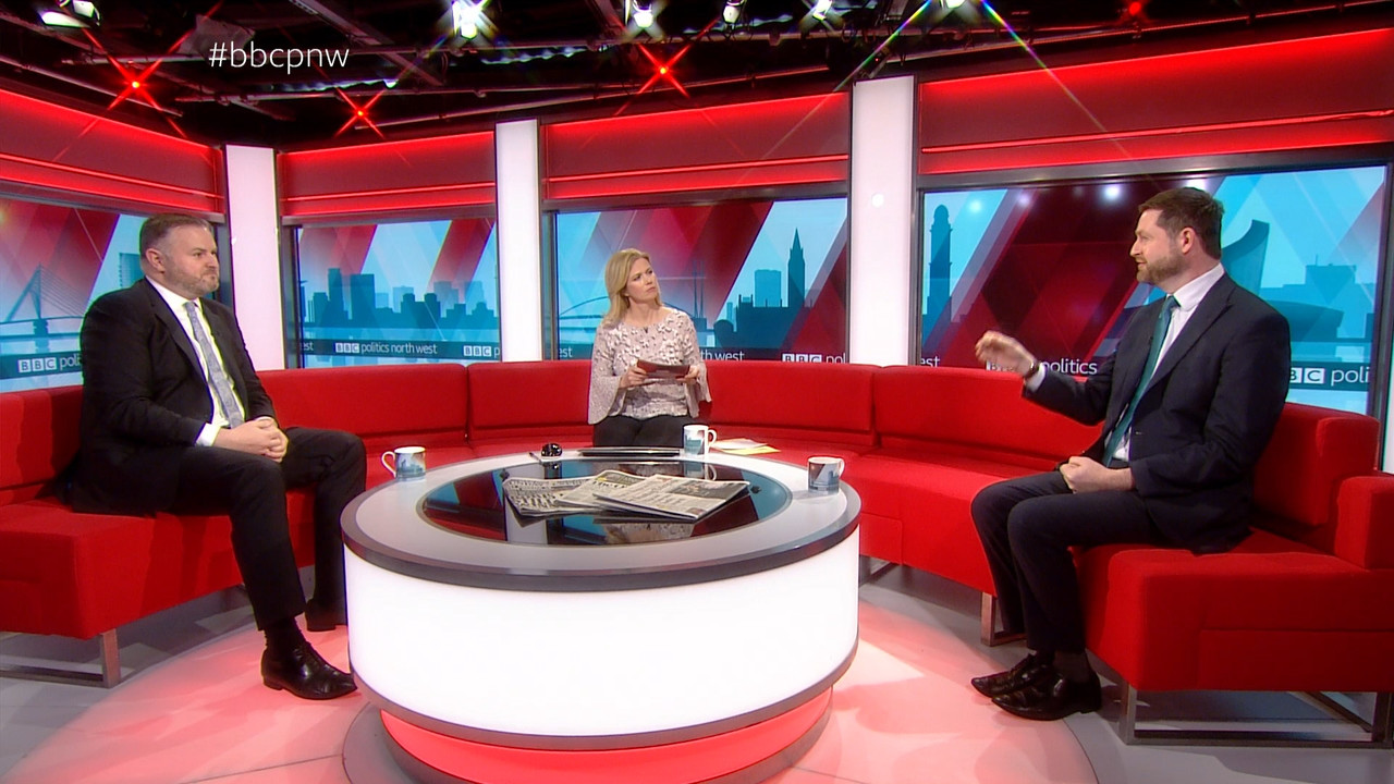 This Is BBC One HD_20211121_10001030.ts_snapshot_22.49.331