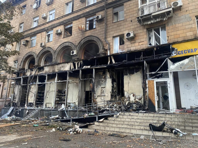 9B25807C-3C9D-400E-8A62-6A7951B3F61A