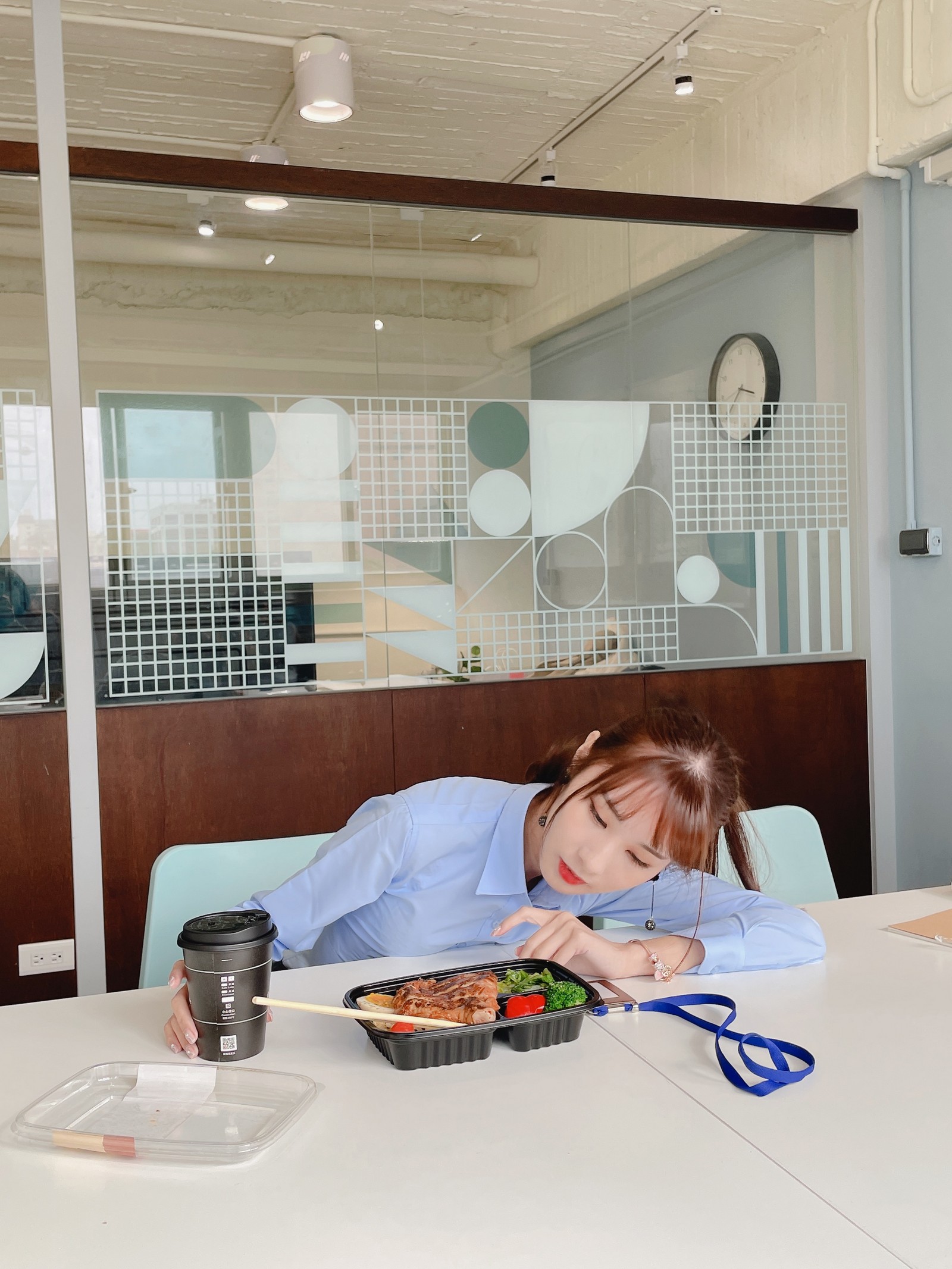 泥泥汝 OL 女郎 B 主题 写真＋视频合集｜高人气职业风作品（350P｜12V｜840MB）插图9