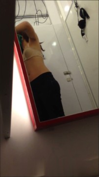 [Image: Voyeur13885085329.jpg]