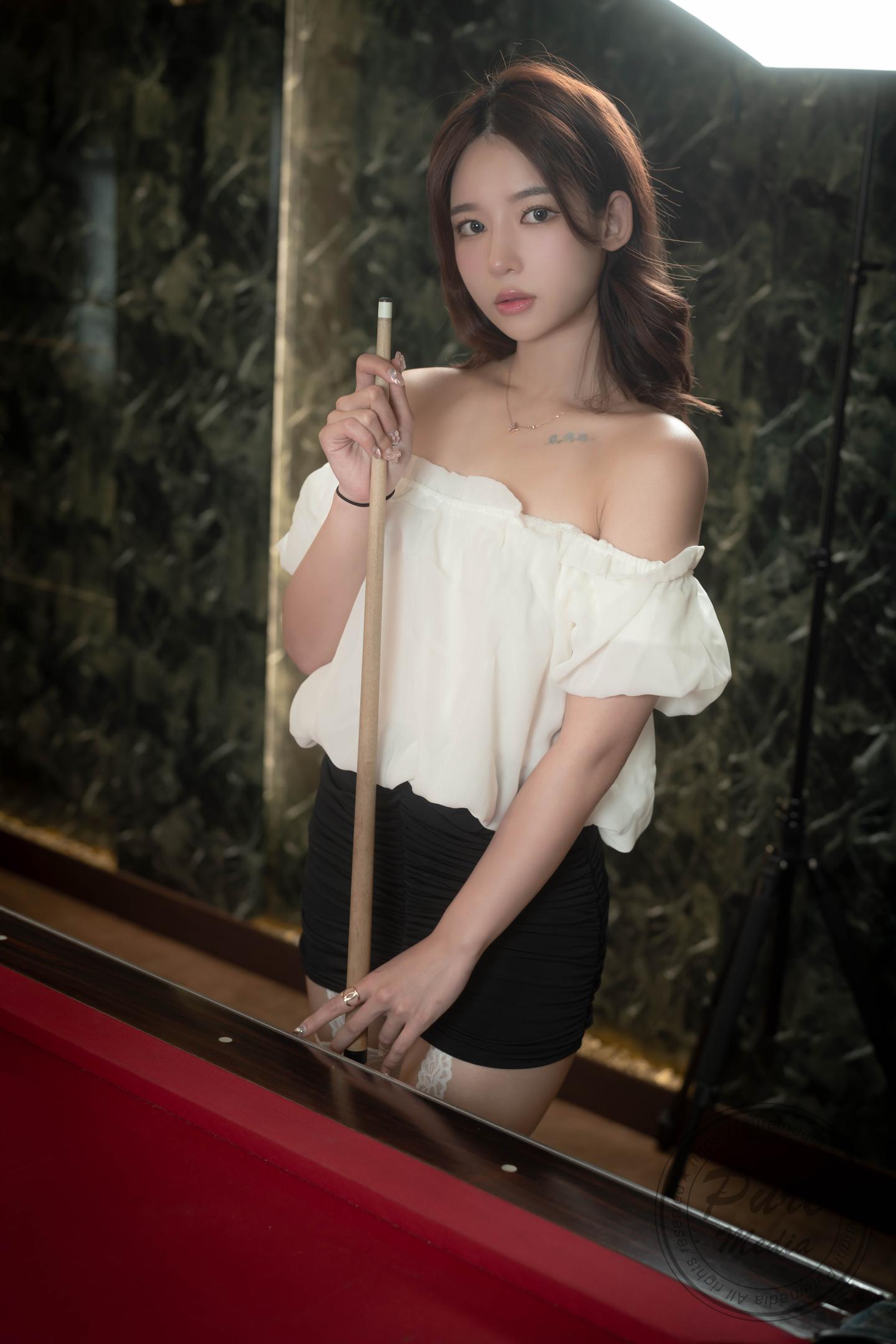 Yeha (예하) NO.028 Pure Media Vol.305 - Hard balls & Red hole (P) 1