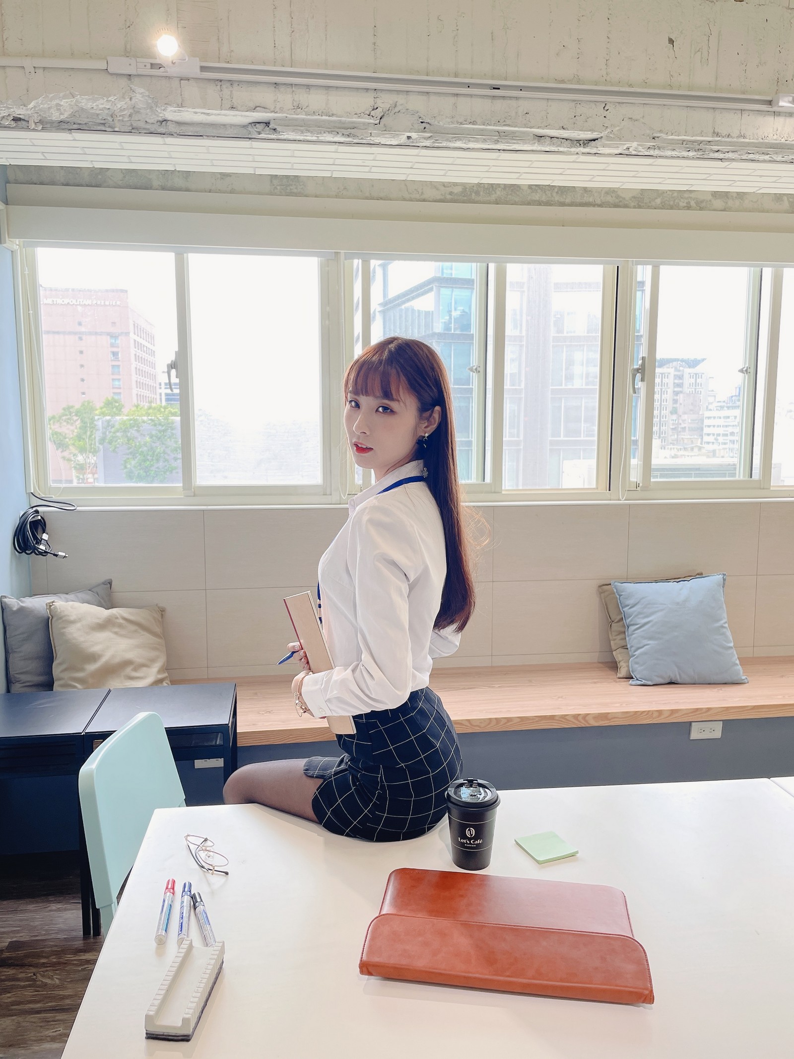 泥泥汝 OL 女郎 B 主题 写真＋视频合集｜高人气职业风作品（350P｜12V｜840MB）插图8