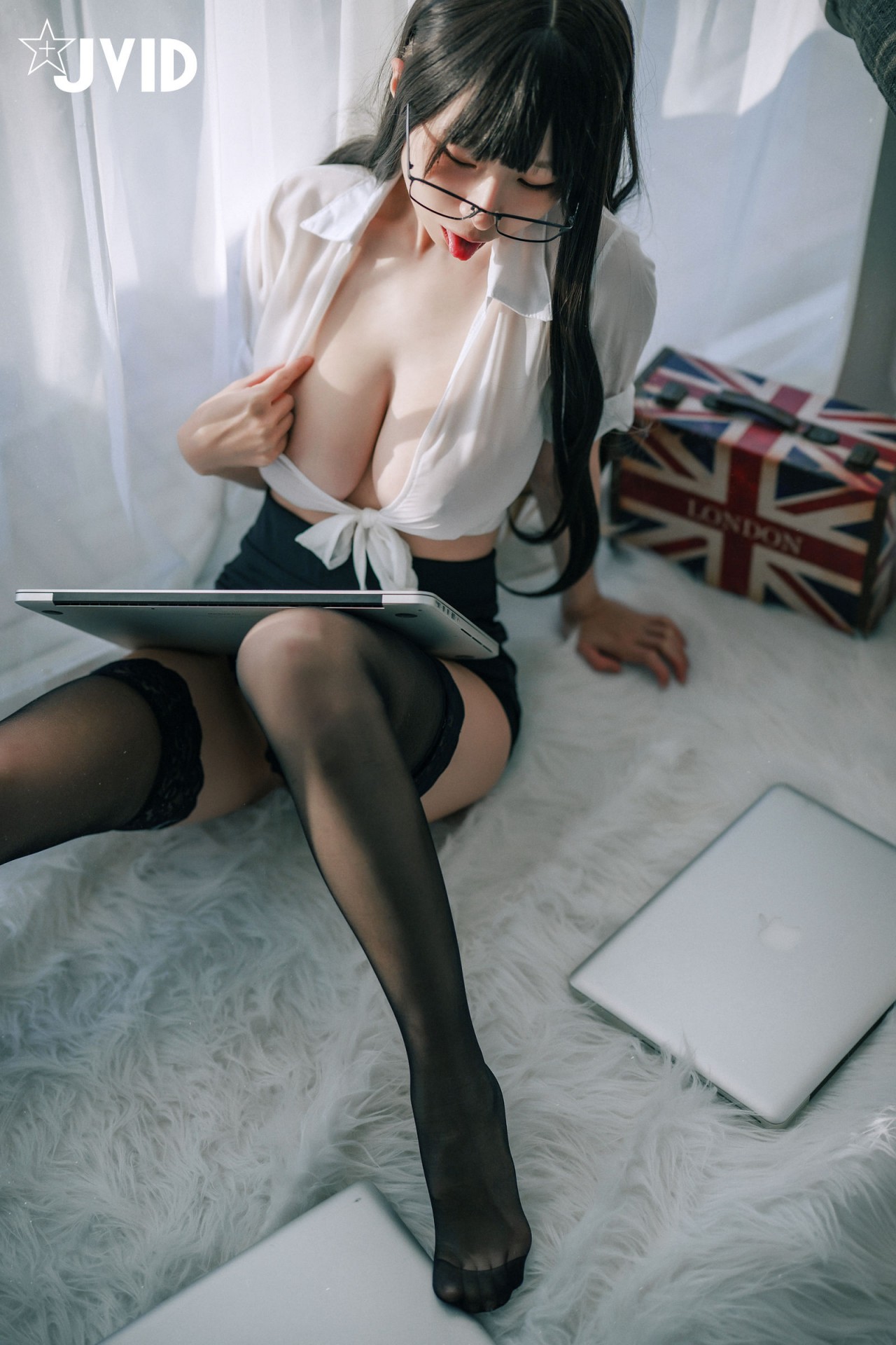 jvid 写真 《黎菲儿超完美女同事》86P，露肩装+短裙，回头率满分插图6