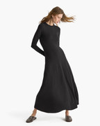 W2680GBI-L-SLV-CREWNECK-MAXI-DRESS-BLACK-PS26-0095
