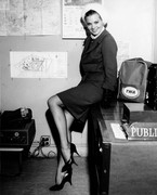 angie-dickinson-mc21