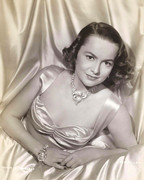 olivia-de-havilland-d49