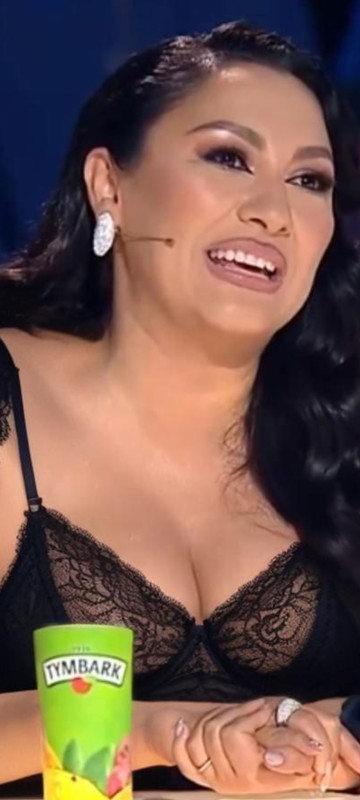 Screenshot_2025-05-24-02-55-42-548_com.miui.gallery