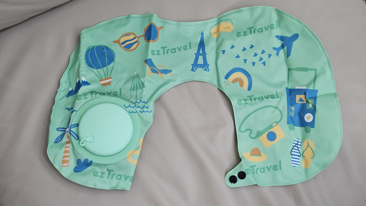 ezTravel 贈送的充氣頸枕
