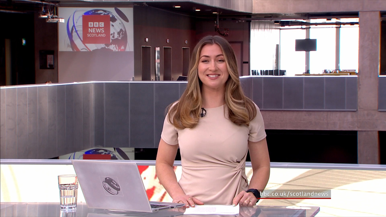 04.07 - 13.20.01 - BBC London News. The latest stories from the BBC L....ts_snapshot_12.30.230