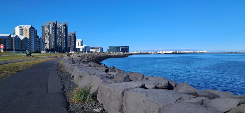 Del agua que brota de la lava al asfalto de la capital - Islandia, donde la tierra ruge. (10)