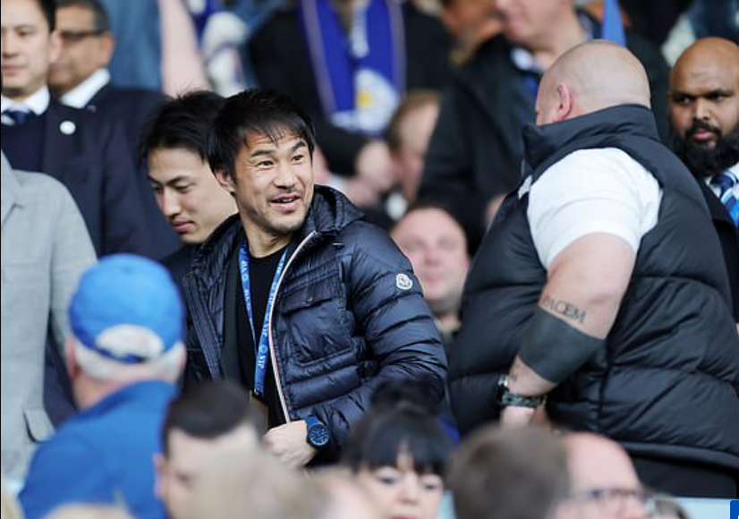 Shinji-at-Everton-game.png
