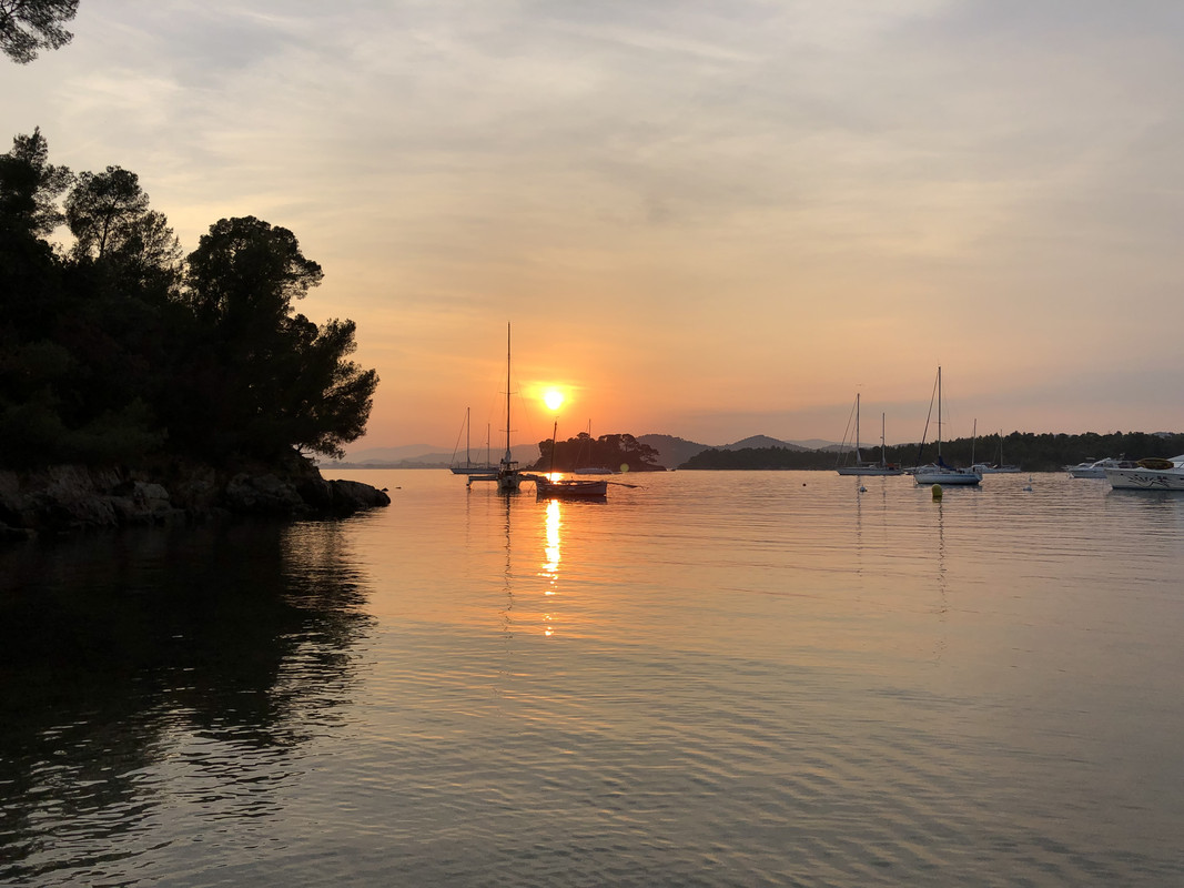 67AEE769-8301-43AA-9278-2FE2A2869357