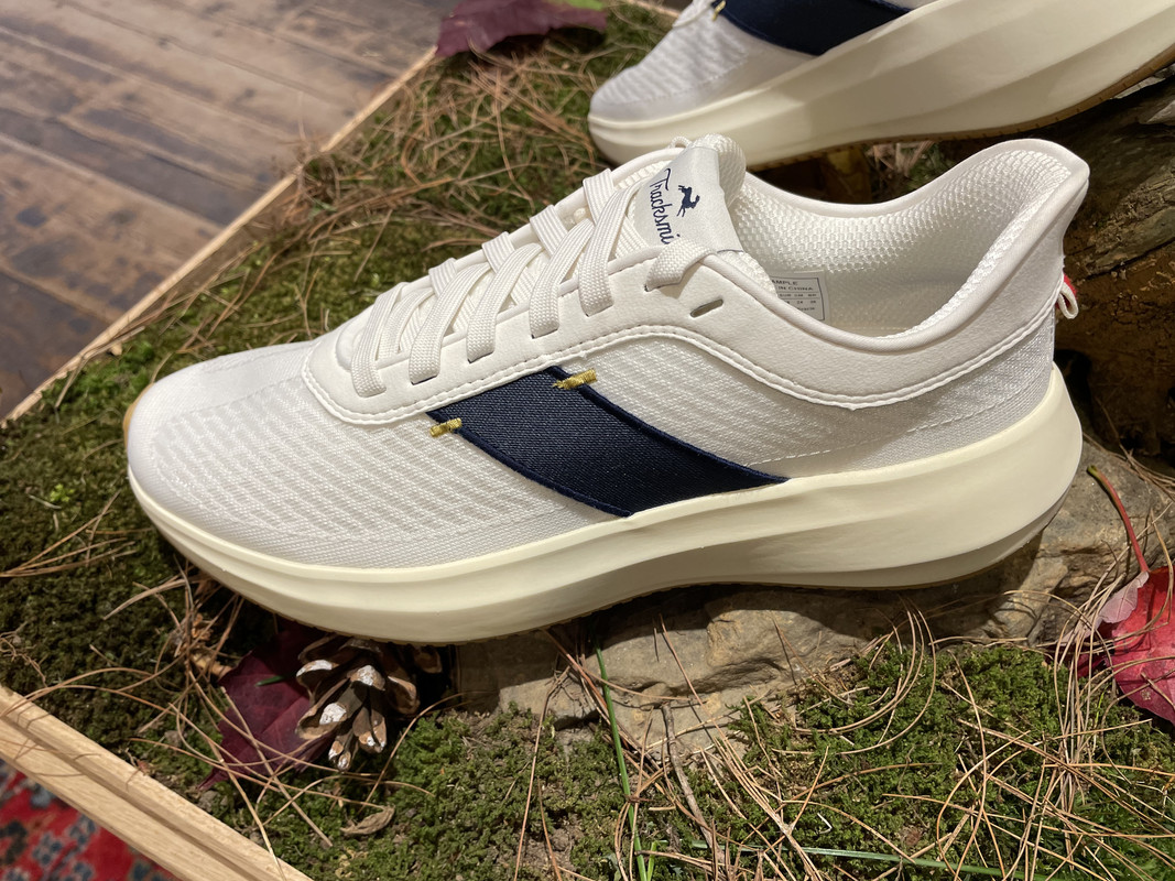 22120F26-D205-4A79-B5BB-4401BD91BDAD