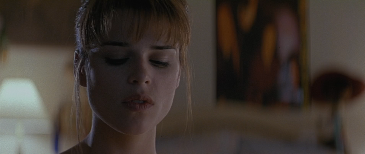 Scream (1080p HD).m4v_snapshot_00.12.58.816