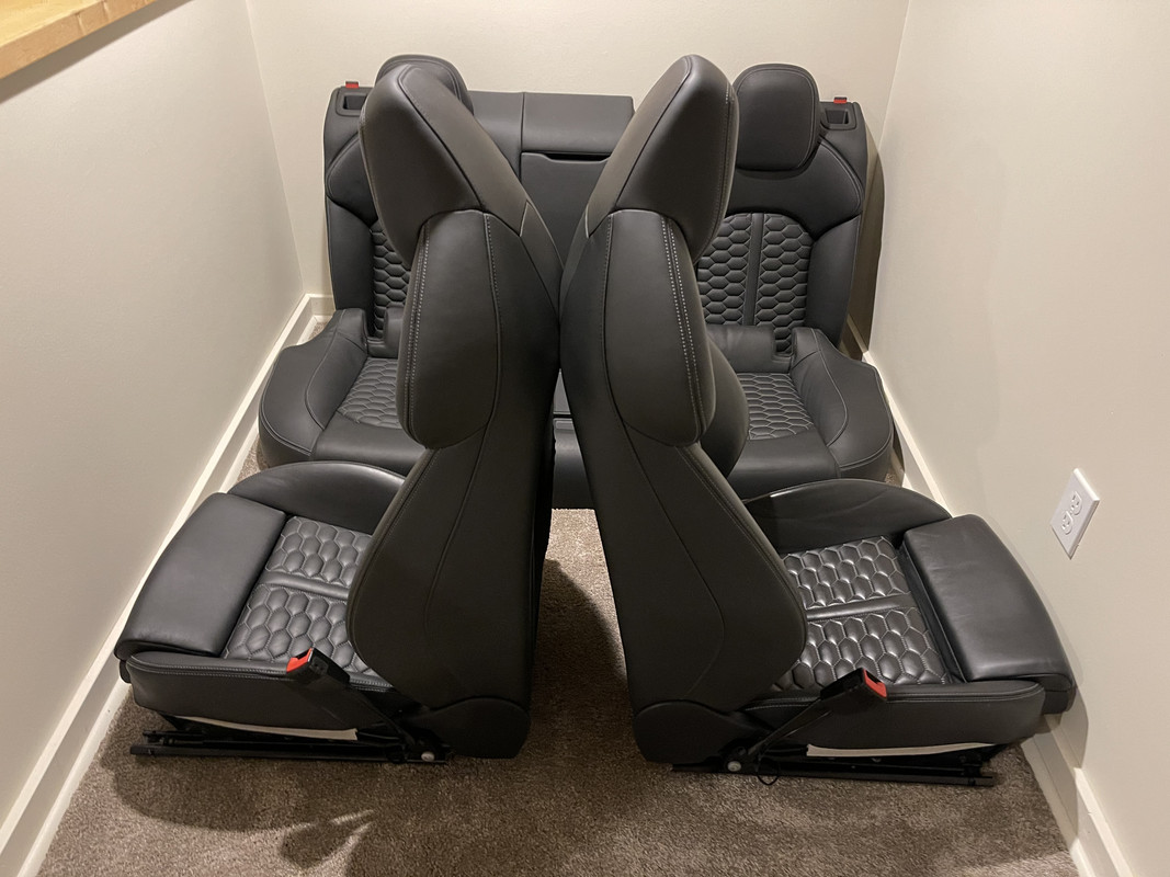 RS7_Interior_02_04