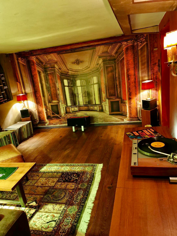 AB3CEB34-E60D-4C85-9E8C-813FB689DBA6