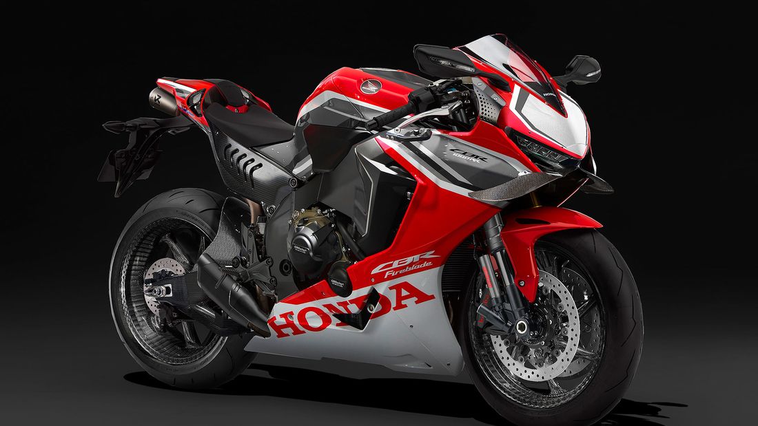 Honda-CBR-1000-RR-Fireblade-Retusche-article169Gallery-d9a3b1a9-
