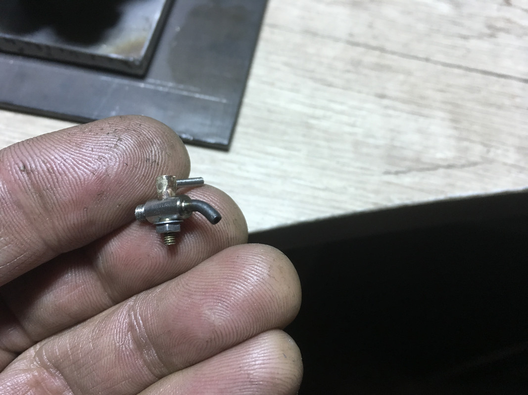 F570D84F-2961-4B51-8768-4DCC1106C0A8