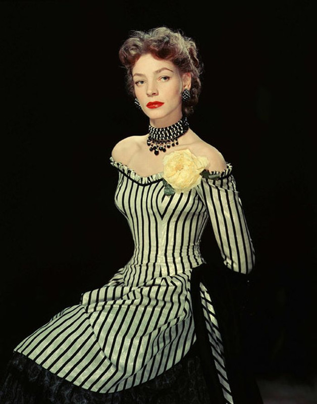 Lauren_Bacall_b66