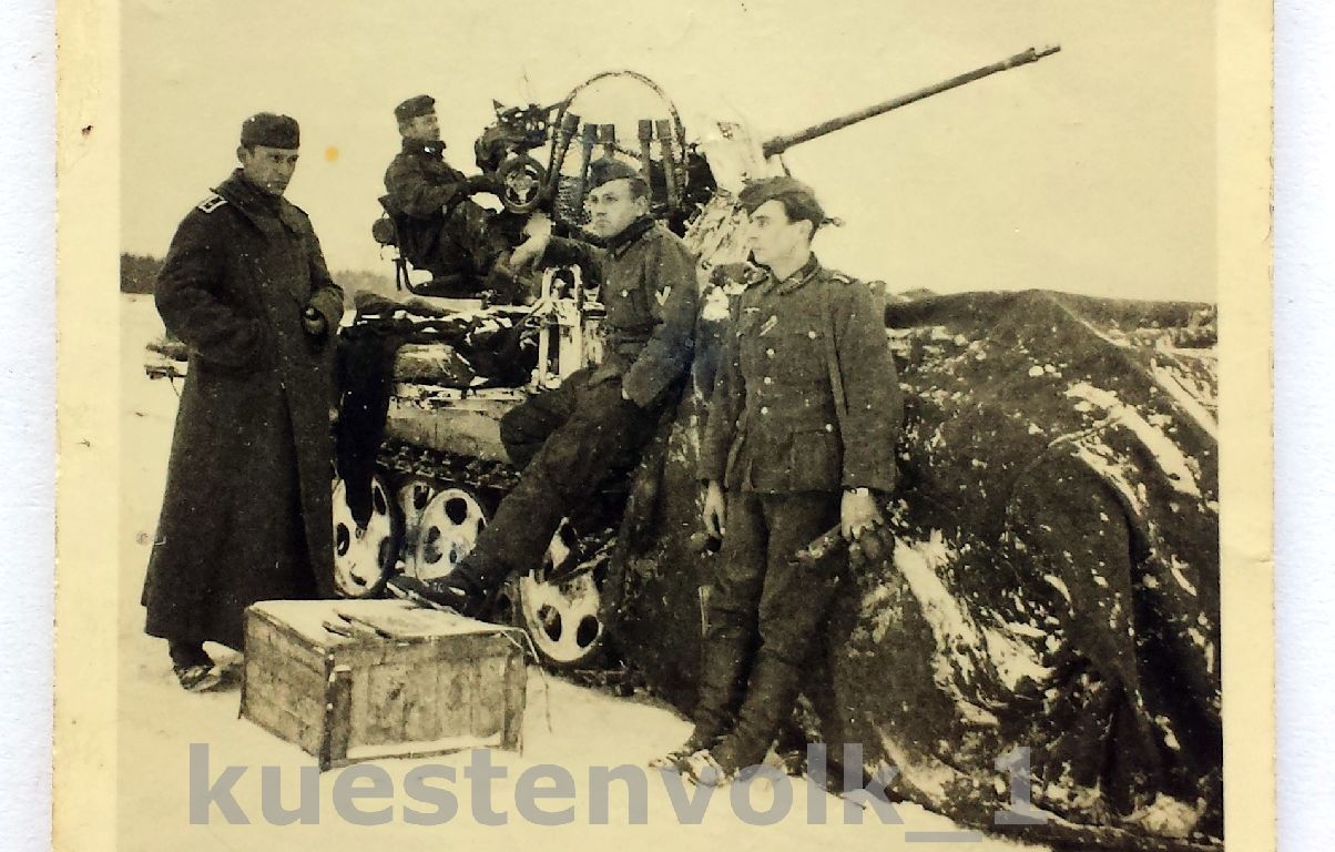 Orig. Foto 2.WK Panzer Geschütz Flak Panzerwagen