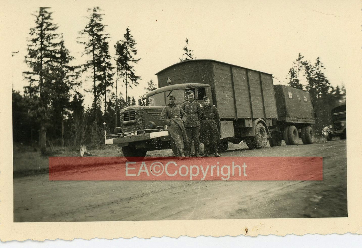 Trailer Anhänger Camion Truck LKW Foto