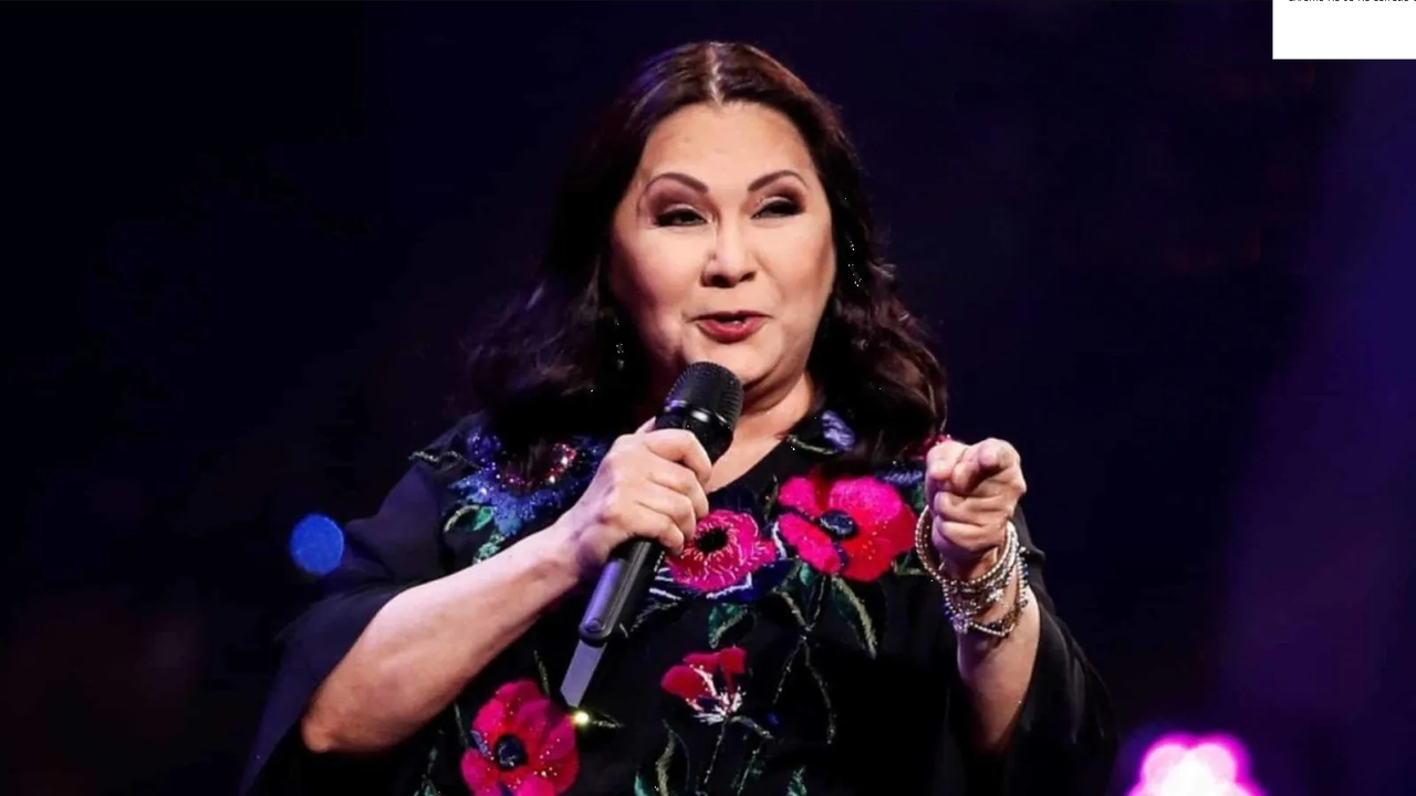Enfurece Ana Gabriel en pleno concierto por esta razón, después se disculpa