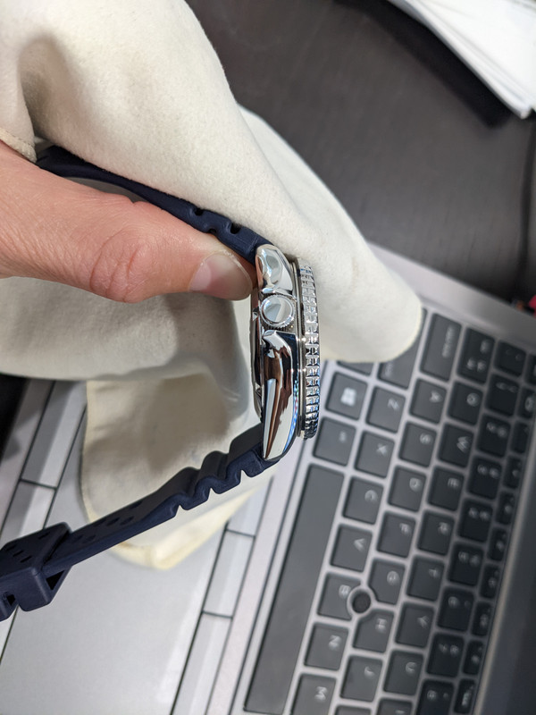 PXL_20211203_212604251