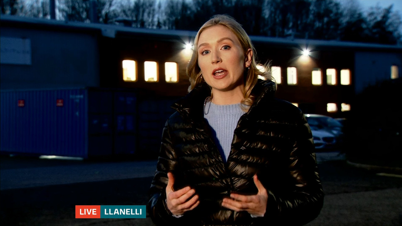 02.18 - 18.00.00 - ITV News Wales at 6. A round-up of all the latest ....ts_snapshot_10.43.351
