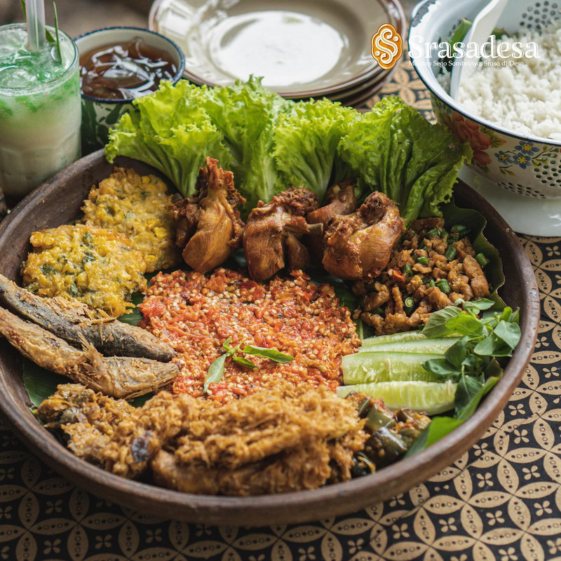 Super Bakso, pilihan tempat makan siang enak di Madiun.