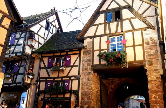 ALSACIA EN NAVIDAD Y MONTREUX CON PAPÁ NOEL - Blogs de Europa Central - 4 Dic: Riquewihr y vuelta a Basilea por la huelga (12)