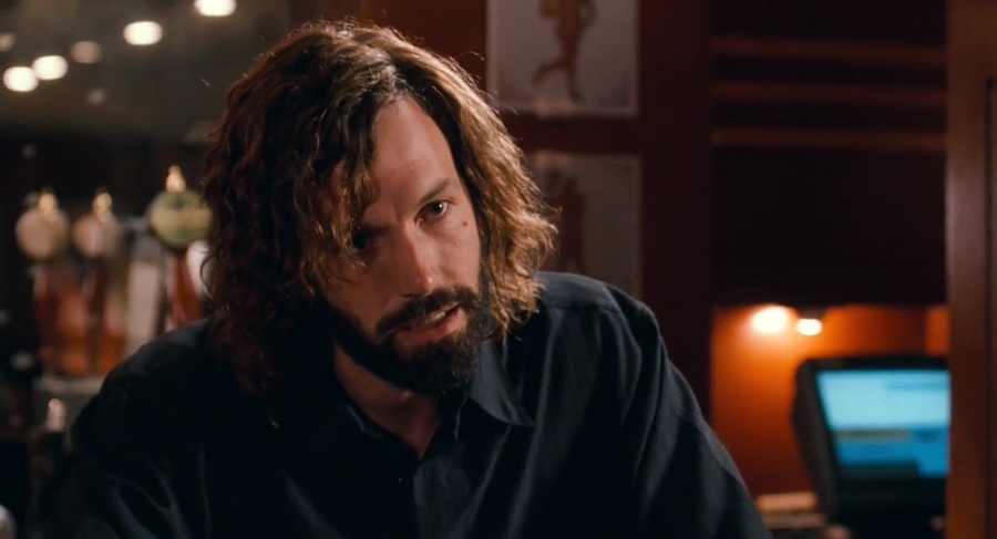 Extract 2009 BluRay [Hindi + English] 480p, 720p ESub Screenshot