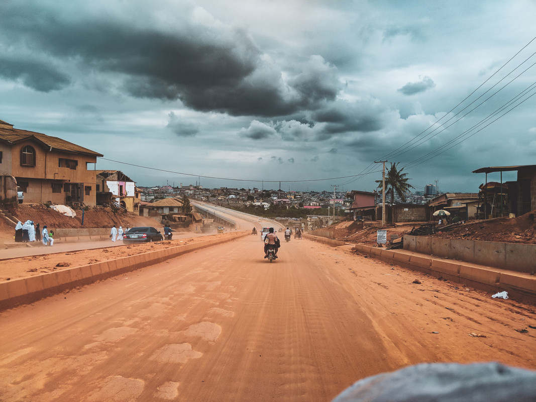 Uitzicht weg Nigeria reizen