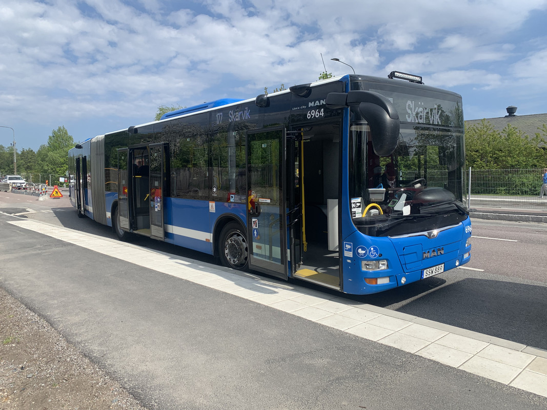 48E16098-127A-4B12-B29C-EE8CFD1FB98E